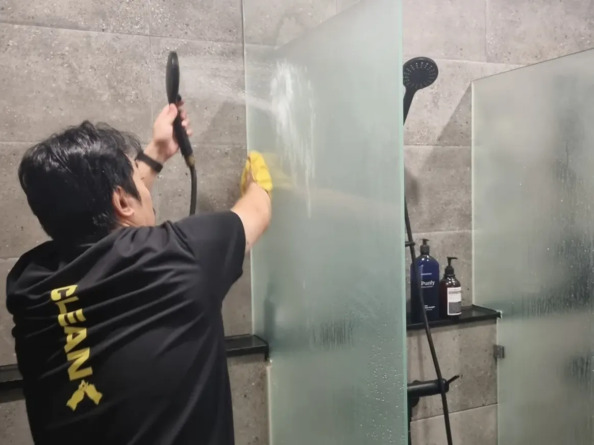 파주시 송촌동 건물 세면대·파우더룸 바닥 위생청소 사례 - 행진크린